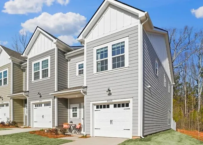 Luxe King 3Br Townhouse Mins To Uptown Charlotte!