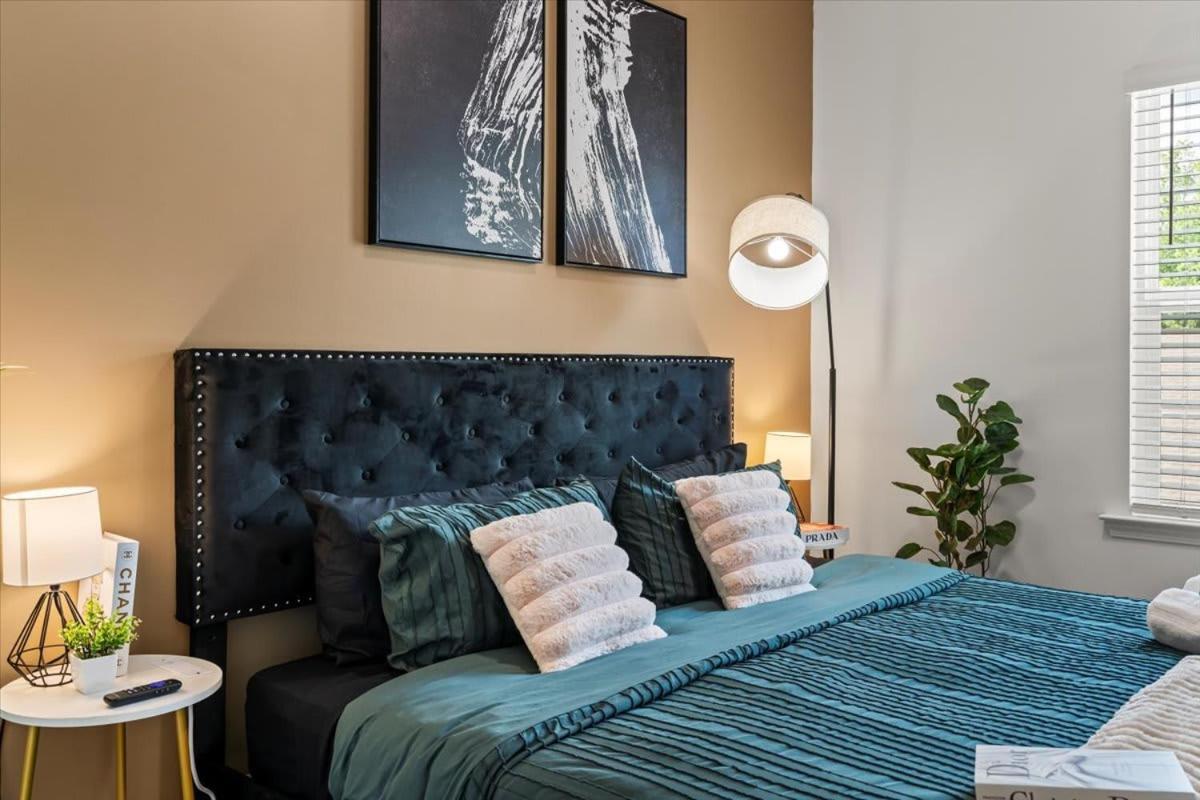 Luxe King 3br Townhouse Mins To Uptown Charlotte! Charlotte
